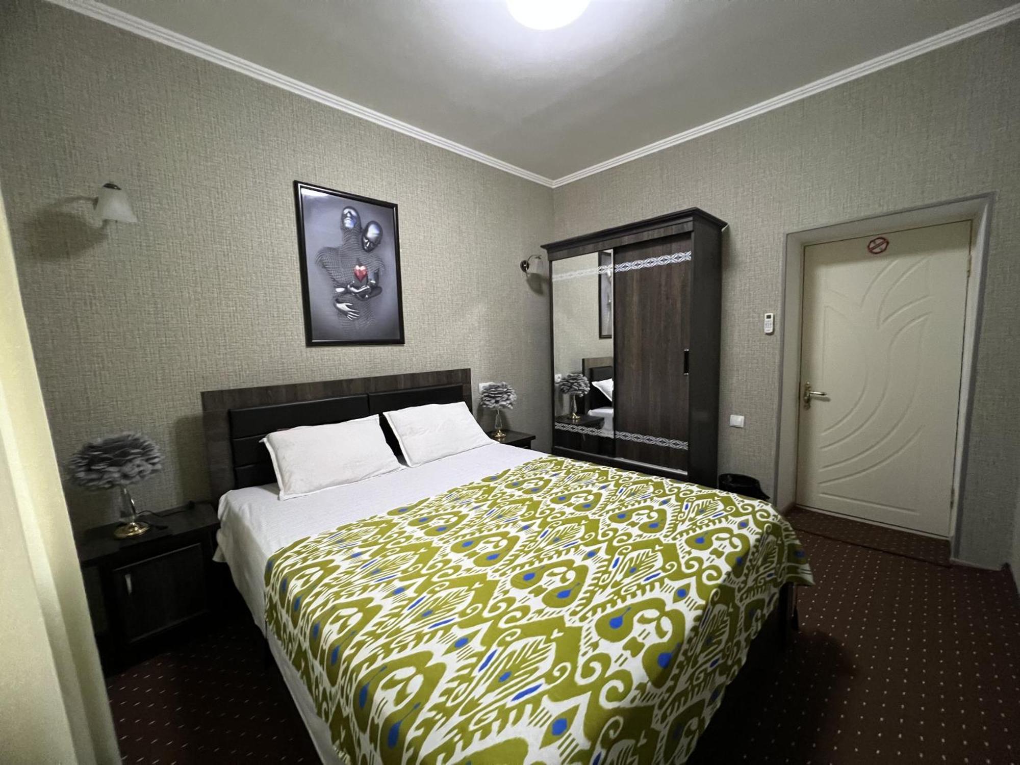 Status House Hotel Fergana Luaran gambar